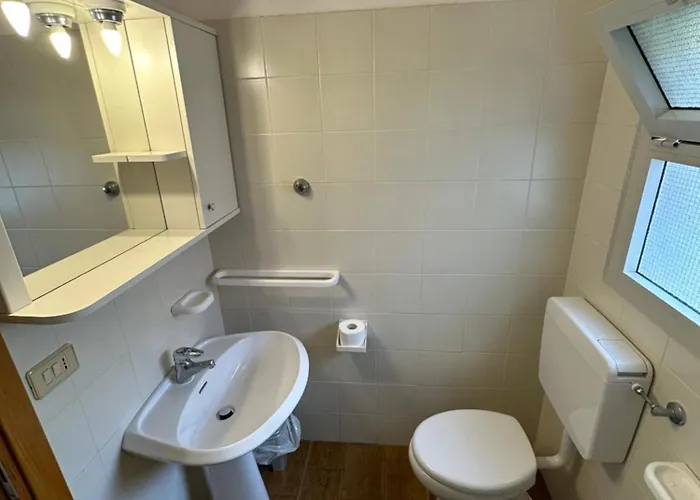 Marconi Bilocale - Agenzia Cocal 카오를레